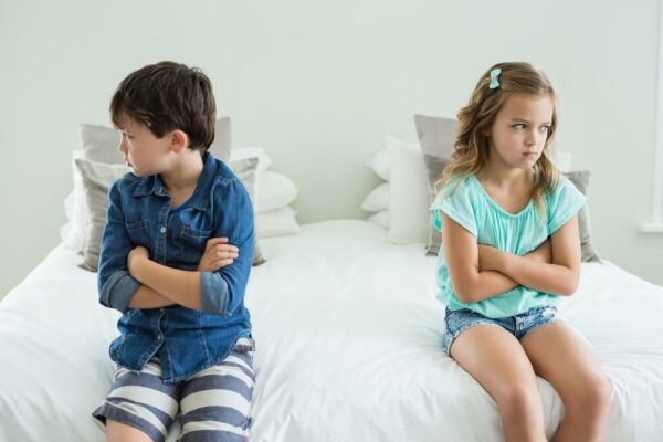 8-positive-ways-to-deal-with-sibling-rivalry-called-to-mothering